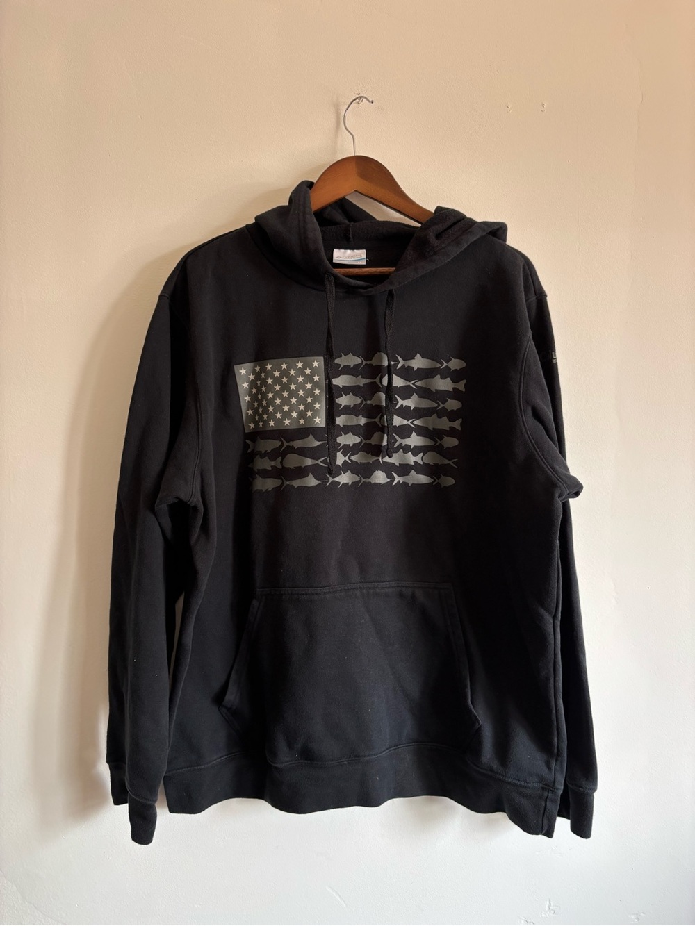 Columbia Black Pullover Hoodie with Fish Flag Graphic